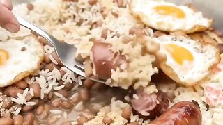 Mukbang comendo muita comida com torresmo crocante #mukbang #mukbangasmr #mukbangvideo #mukbangshow #mukbangers 4
