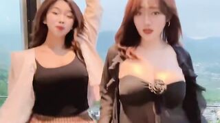 suka adek atau suka kakak
