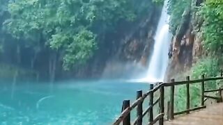 A Perfeição da Criação de Deus: Cachoeiras e Paisagens Feitas pelas Mãos do Criador🙏