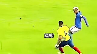 satu pemain yang di anggap lebih hebat dari neymar