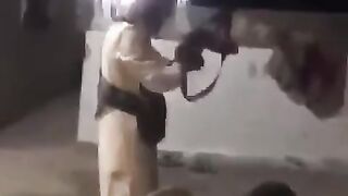 Terrorista da tiro no próprio pé