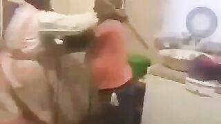 Briga feia na cozinha pega todo mundo de surpresa