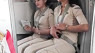 Pramugari Cantik Super Air Jet Melepas Sabuk Pengaman dalam Pesawat 🥰🥰💪💪_2.mp4