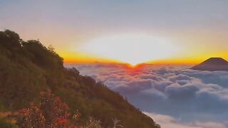 🌄 POV: You’re Above the Clouds