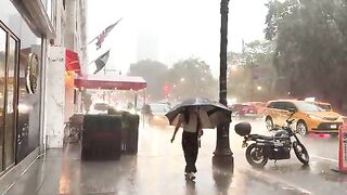 New York City Heavy Rain Walk 4K NYC Sever Thunderstorm Manhattan Flash Flood Warning