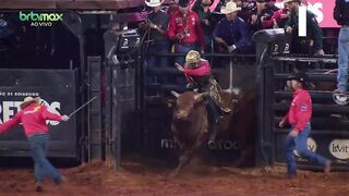 Touro Ponto Cego, cia de rodeio Jk Bucking Bulls! Blind Spot Bull, JK Bucking Bulls rodeo company..