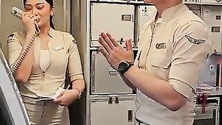 Pramugari dan Pramugara Super Air Jet Sedang Bertugas dalam Pesawat.mp4