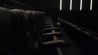 Когда один в кинотеатре