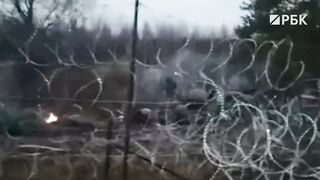 Стрельба на границе Польши и Белоруссии — второй день в лагере мигрантов.