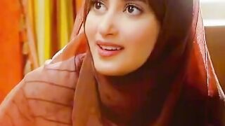 pakistanactress  hijaab  comment in box