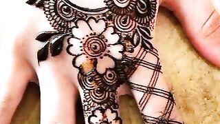 Beautiful mehndi designs for wedding