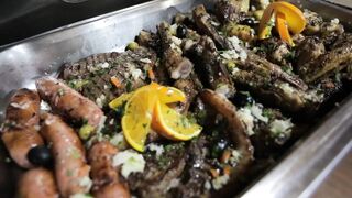 BARBECUE TRAY