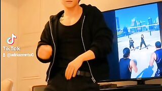 Jk dançando no multiverso