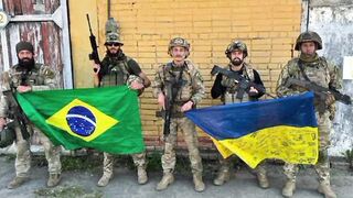 ​"È UN CRIMINE DI GUERRA!" La trappola dell'Ucraina sui brasiliani 🚨 #Ucraina #CriminiDiGuerra #Denuncia