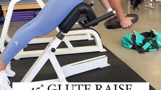 🍑 Want to feel your glutes more? Do this!
