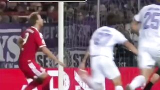 FC Bayern Munchen menang dengan skor 4-1 atas VfL Osnabrück dalam laga putaran pertama DFB-Pokal