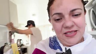 VAMOS DEVORAR TUDO IGUAL A CUPIM