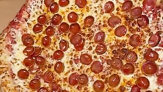 Pizza  pepperoni.