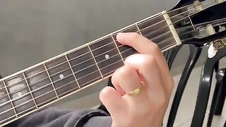 Aula de violão aprender é fundamental