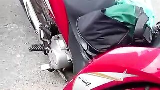 QUEBROU NO MEIO