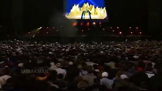 Dancing roach Live in concert