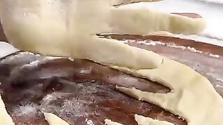 How to make donuts diffrently - foodiebeats tiktok trend - fun for kids - short video
