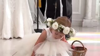 Daminha dorme no casamento