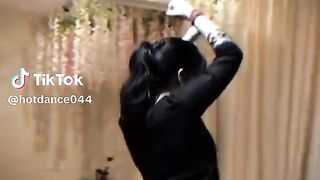 Hot dance 32