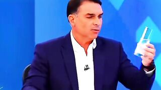 FOI UM JULGAMENTO JUSTO ? DIZ FLÁVIO BOLSONARO !