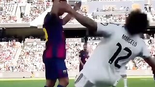 U #Ronaldinho gaucho e u #Marcelo