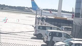 Avião 3