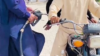 #funny# #funnyshorts# #tiktokvideos# #funnyvideos# #febpost# #febposts# #world#