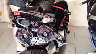 Exhaust sound suzuki bike