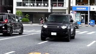 Si raja flexing