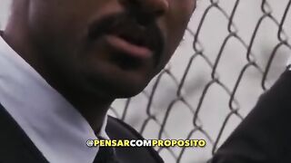 nunca deixe as pessoas dizer onde é o seu LUGAR