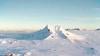 O vulcão com lavana antártica