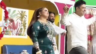 Hot stage drama dance performance
