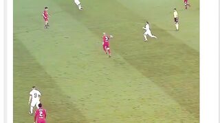 Benzema selalu tahu bagaimana caranya muncul. 🥶👑