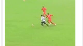 Kita sering mengatakan bahwa sepak bola selalu melahirkan generasi baru.