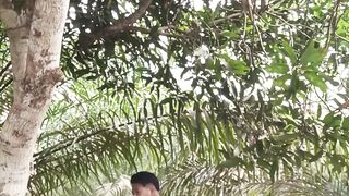 Momong anak prempuan