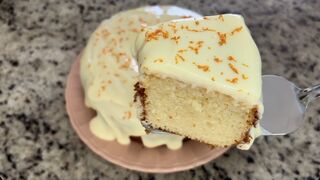 BOLO DE LIMÃO-CRAVO SUPER FOFINHO 🍋 com Cobertura Cremosa | Fácil e Delicioso!