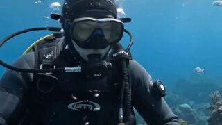 He Went After One Fish… Then Its Mother Came Out of Nowhere! 😱🌊