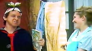 El Chavo Del 8: LLEGO TU REY LE DICE QUICO A DOÑA FLORINDA