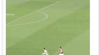 Ronaldo akan langsung meledak melewati mereka.