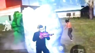 WATCHING FOR INTERESTING VIDEOS THIS IS IN FREE FIRE IN INDIA | #shorts #viralshorts #freefireshorts #funnyshots