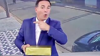 Bizarre News #BizarreNews #Viral 366