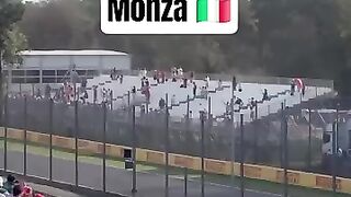 Michael Schumacher v10 Ferrari F2002 Flyby In Monza Grand Prix 2026 Pure Sound Real Formula 1 Sound 🏎️