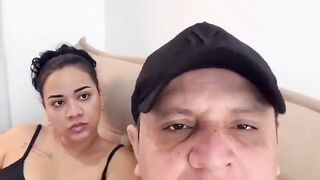 ELE TEM ESPOSA
