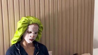HOMEM A SUSTA COM CARA DA MULHER