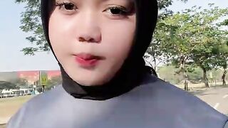 singgel mom hot